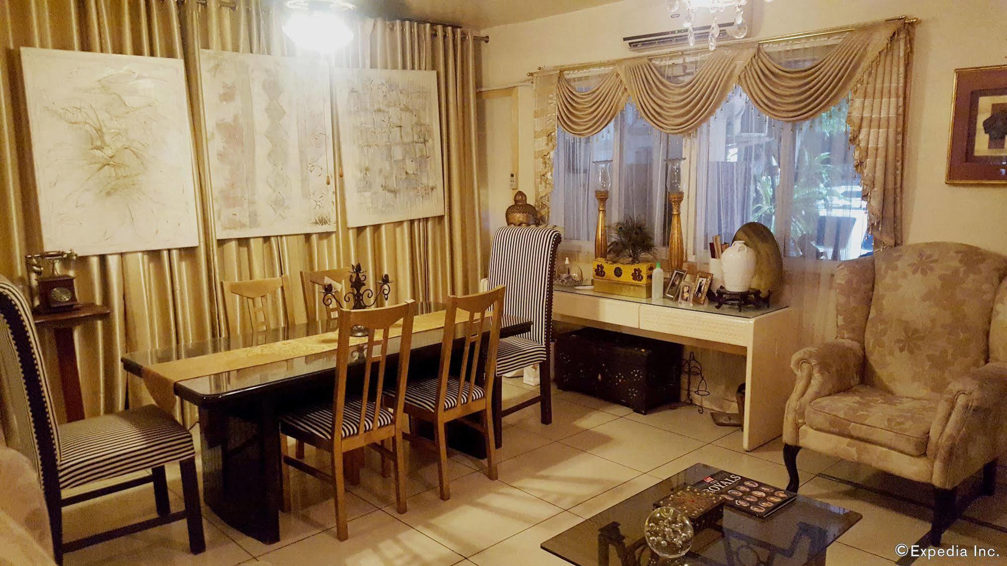 לינה וארוחת בוקר טאגיג Casa Amapola Manila מראה חיצוני תמונה